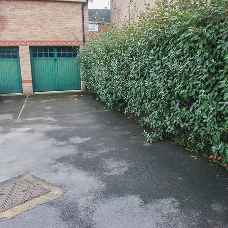 Sleeps 6 -stylish, Parking, Wifi, Netflix, Nr City *
