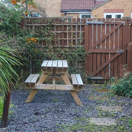 Sleeps 6 -stylish, Parking, Wifi, Netflix, Nr City Leeds (West Yorkshire)
